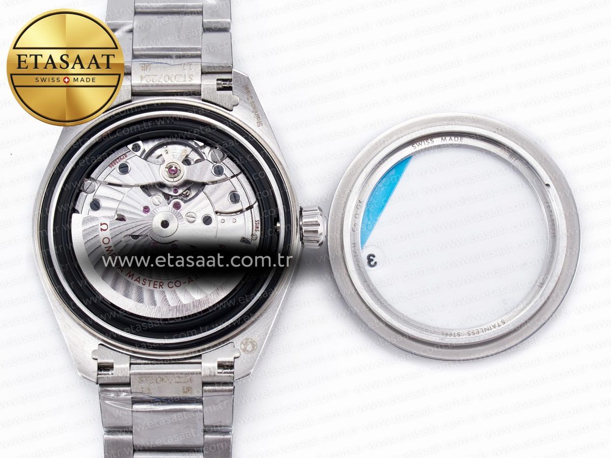 Omega Aqua Terra GMT Worldtimer 150M 43mm 24 Best Edition Green Dial on SS Bracelet A8938 - Görsel 16
