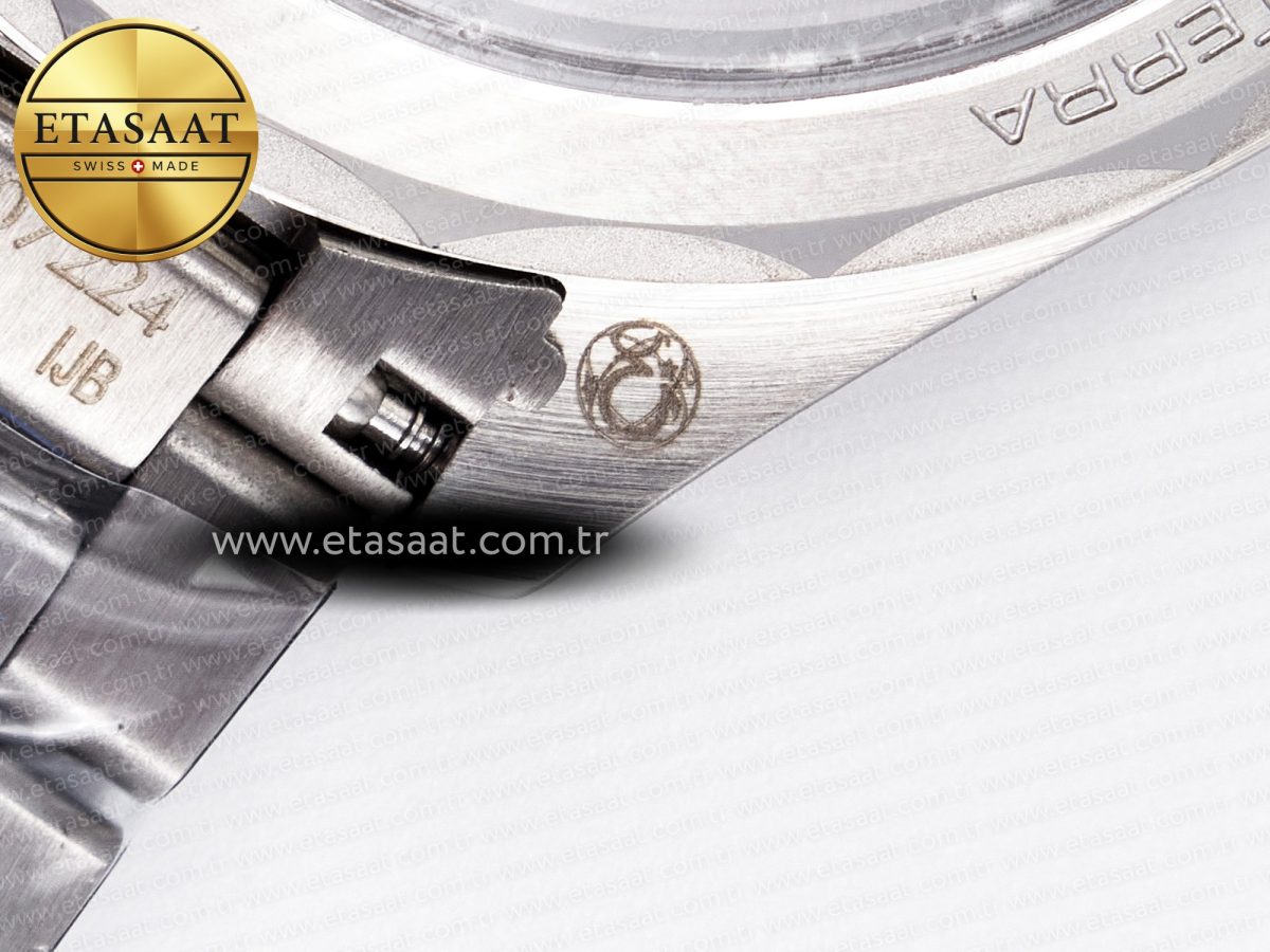 Omega Aqua Terra GMT Worldtimer 150M 43mm 24 Best Edition Green Dial on SS Bracelet A8938 - Görsel 25