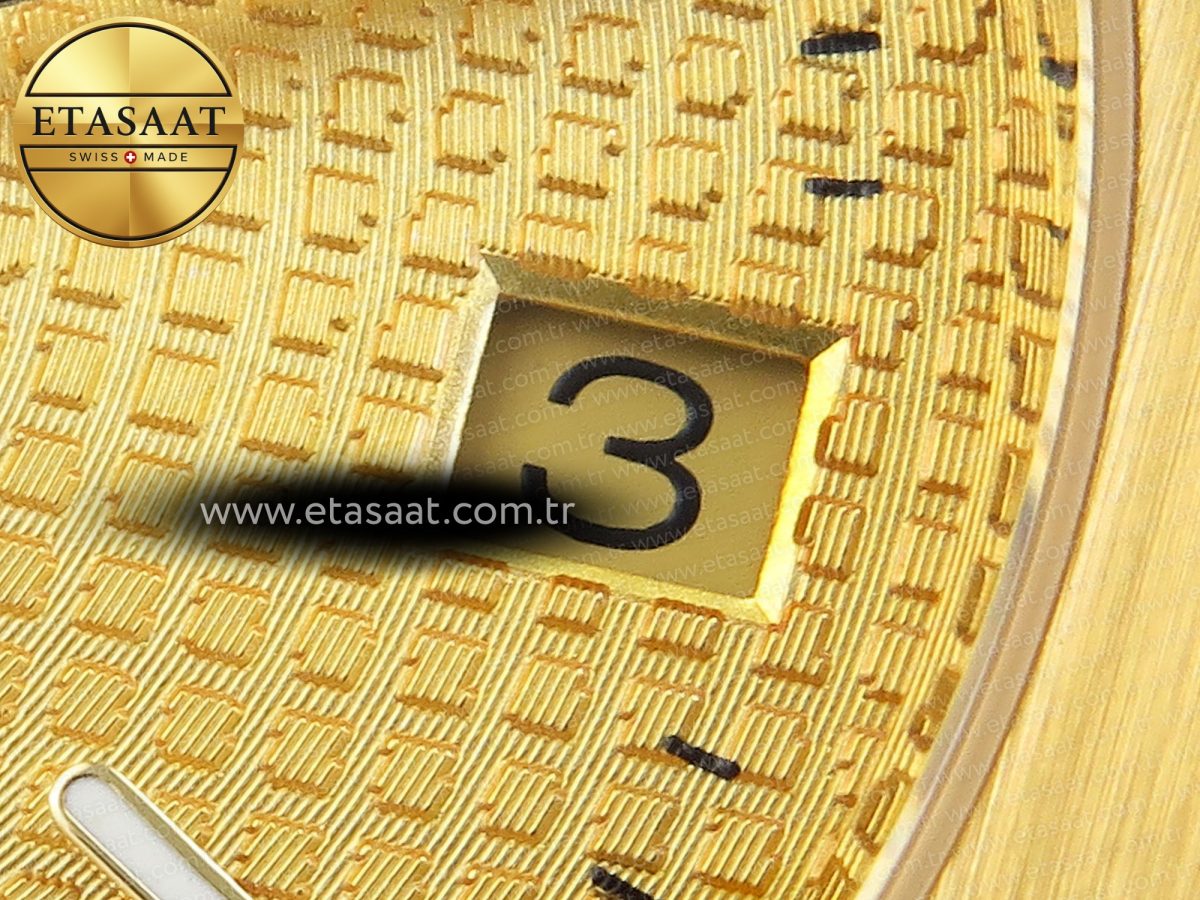 Audemars Piguet Royal Oak 39mm 15202 YG Textured Dial on YG A2121 - Görsel 11