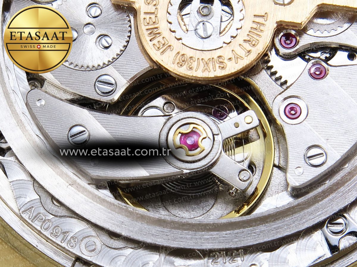 Audemars Piguet Royal Oak 39mm 15202 YG Textured Dial on YG A2121 - Görsel 22