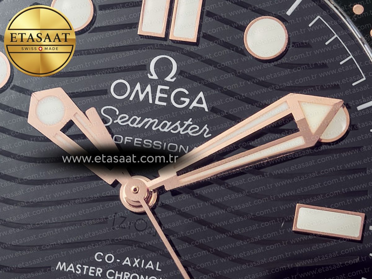 Omega 2018 Seamaster Diver 300M SS/RG VSF 1:1 Best Edition RG Bezel Black Dial on SS/RG Bracelet A8800 - Görsel 11