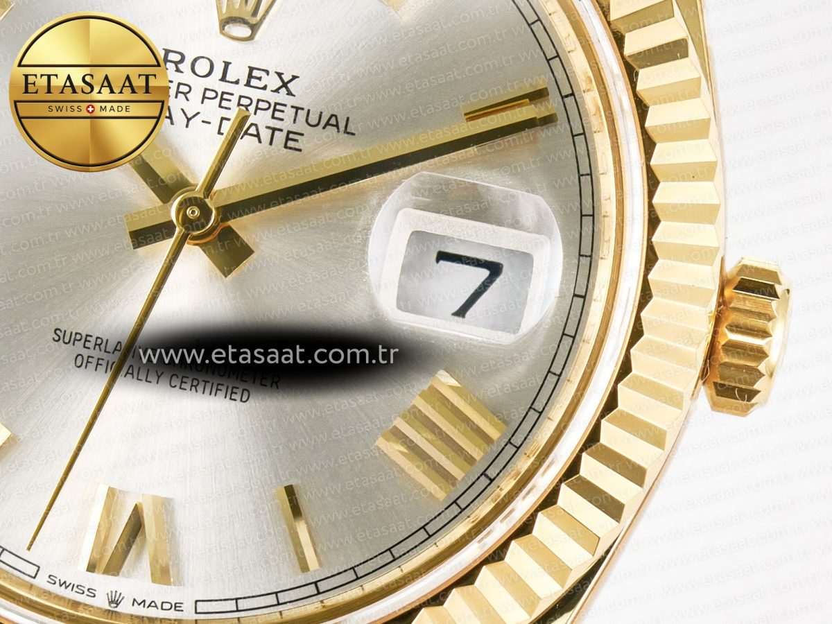Rolex DayDate 40 YG 228238 ARF 1:1 Best Edition Silver Roman Dial on President Bracelet VR3255 - Görsel 12