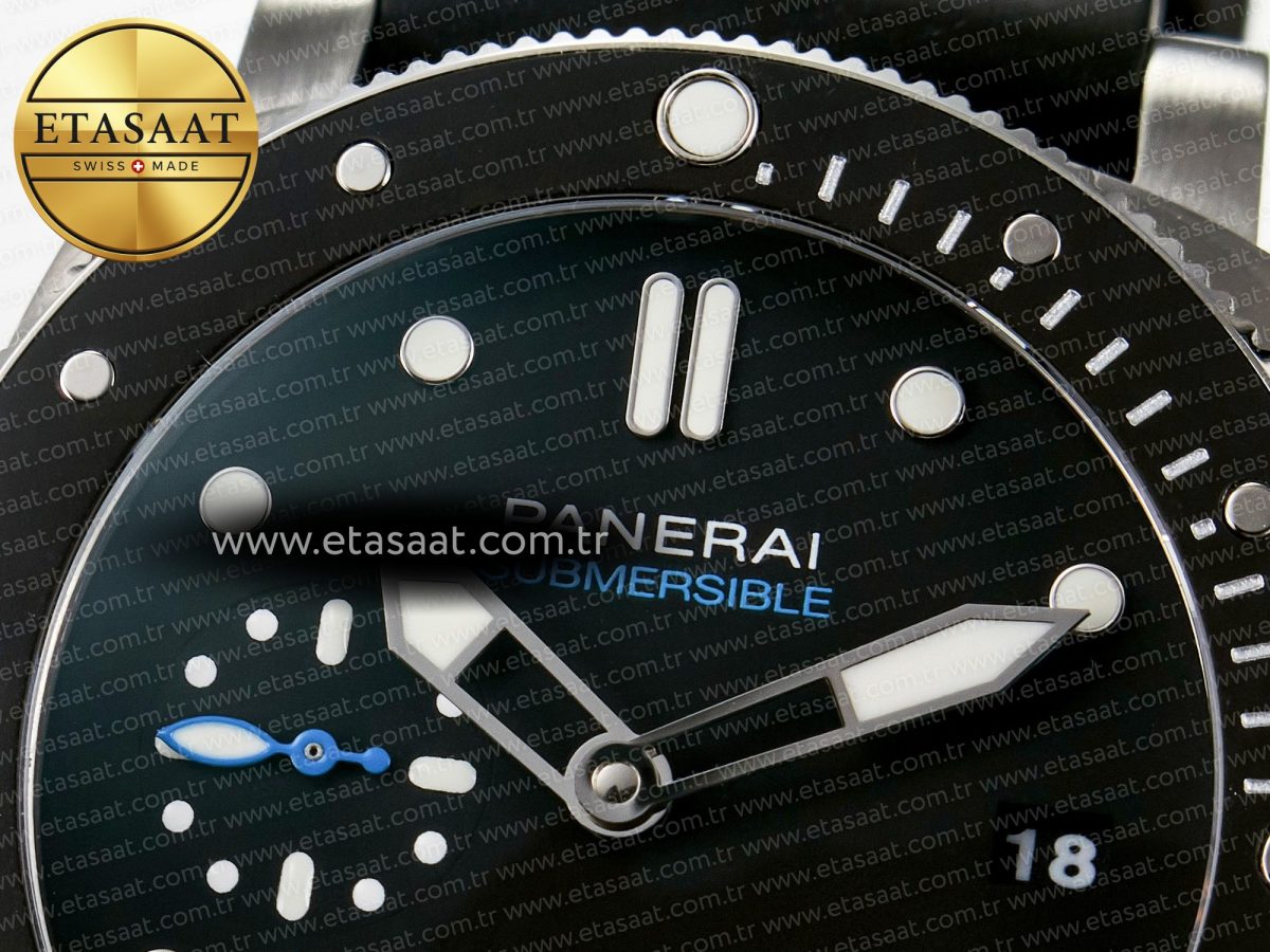 Panerai PAM683 Luminor Submersible 42mm VSF Best Edition Black Dial on Rubber Strap P900 Clone - Görsel 11