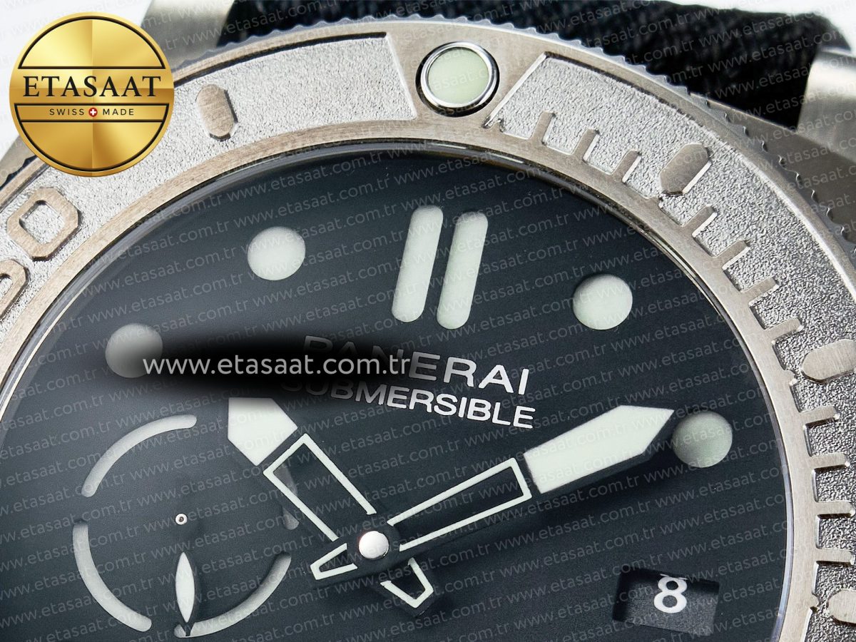 Panerai PAM984 Mike Horn Submersible VSF 1:1 Best Edition Black Dial on Black Nylon Strap P.9010 Clone - Görsel 11