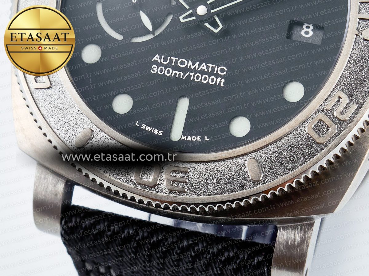 Panerai PAM984 Mike Horn Submersible VSF 1:1 Best Edition Black Dial on Black Nylon Strap P.9010 Clone - Görsel 14