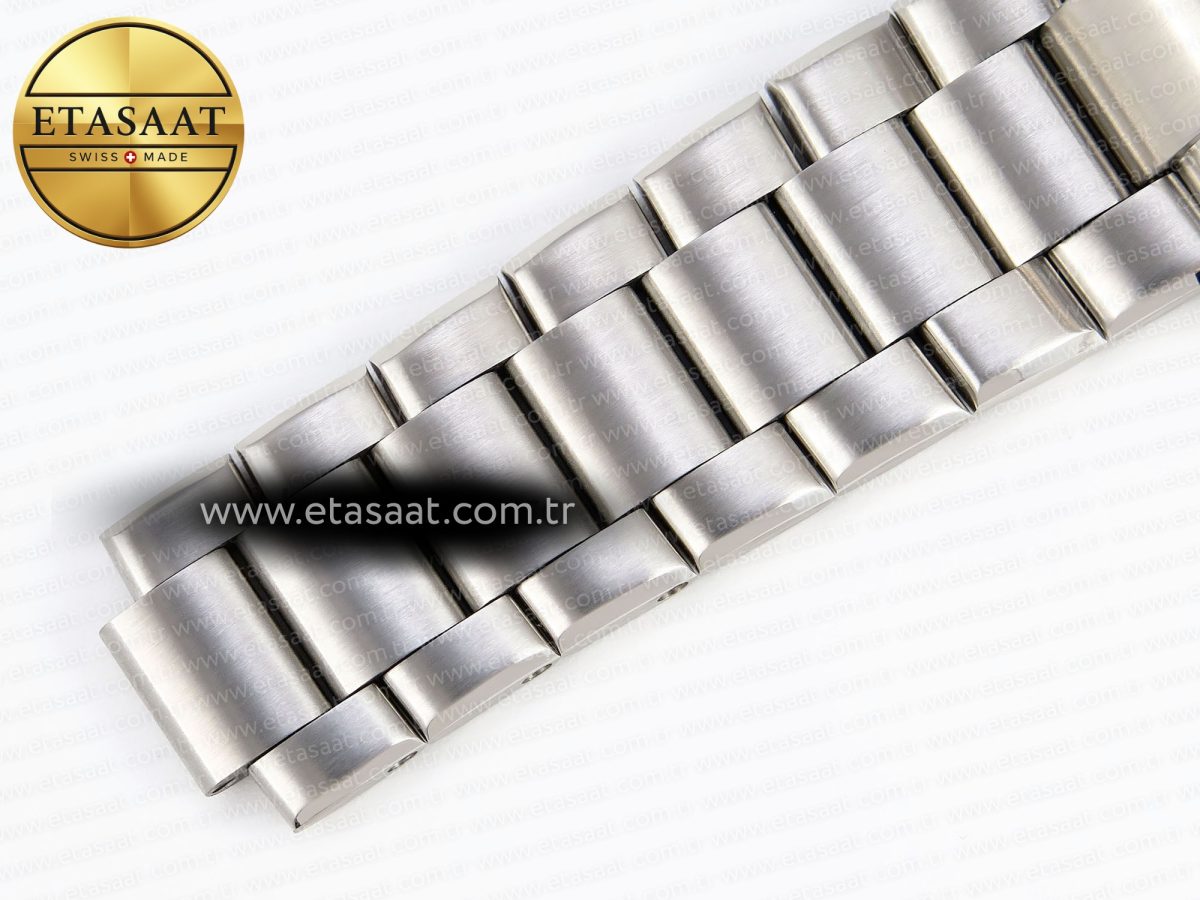 Omega SEAMASTER BLUE DIAL BLACK BEZEL ON SS A2824 - Görsel 25